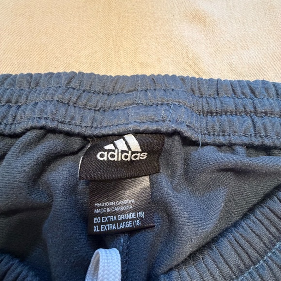 Boys Grey Adidas Shorts - Picture 2 of 2